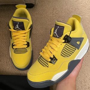Lightning 4s